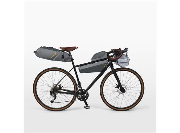 Helsport Gravel SL 4L Halfbag Minimalistisk sykkelveske Stone Grey/Sun 