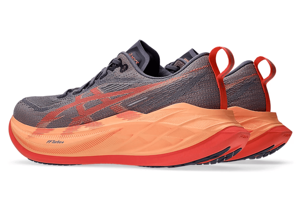 Asics Superblast 2 Løpesko 44 Fantastisk løpesko med god demping 