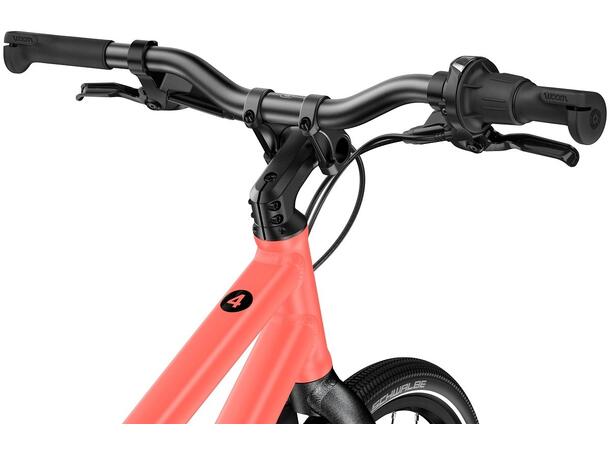 Woom 4 Explore Barnesykkel 20" Oransje Optimalisert barnesykkel med skivebrems 
