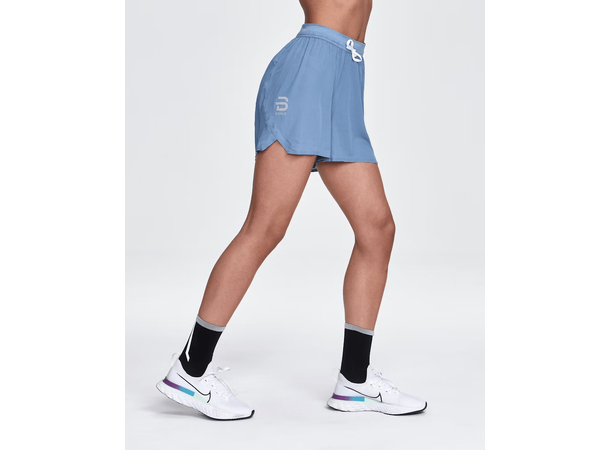 Dæhlie Dame Short Swift Shorts 4" M Løstsittende shorts for høy intensitet 
