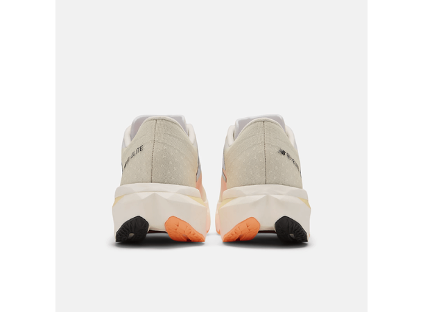 New Balance SuperComp Elitev4 42 Konkurransesko med full karbonplate - Wh 