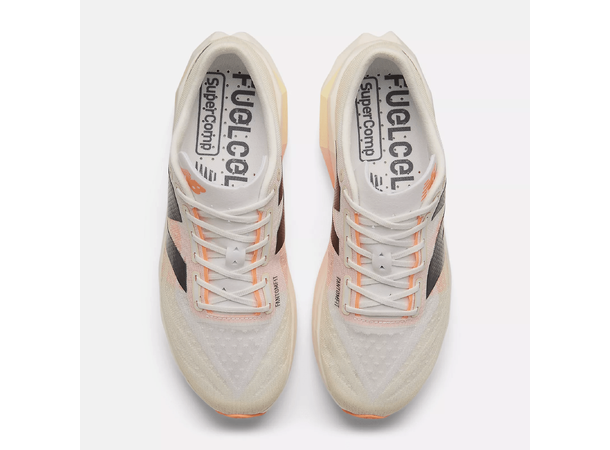 New Balance SuperComp Elitev4 42 Konkurransesko med full karbonplate - Wh 