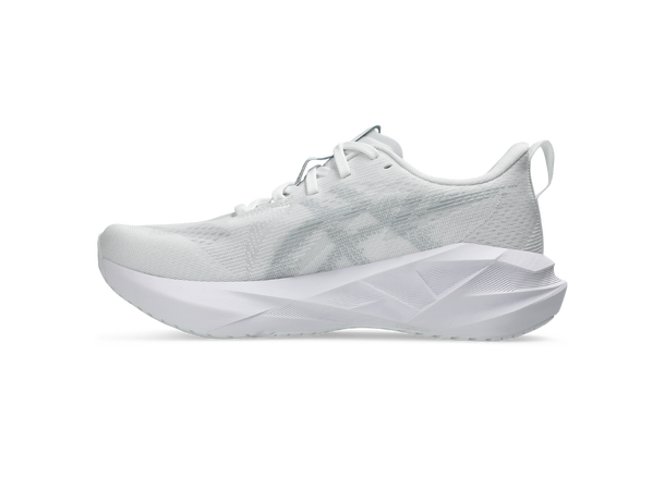 Asics Dame Løpesko Novablast 5 39,5 Allsidig løpesko med god demping - WhPi 