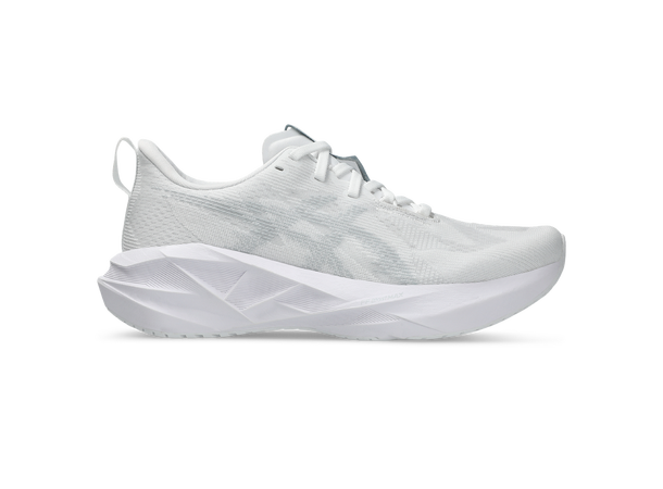 Asics Dame Løpesko Novablast 5 39,5 Allsidig løpesko med god demping - WhPi 