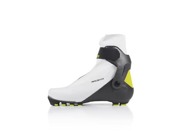 Fischer Dame Skisko Carbonlite Skate 41 Nyhet! Mindre vekt, bedre komfort 