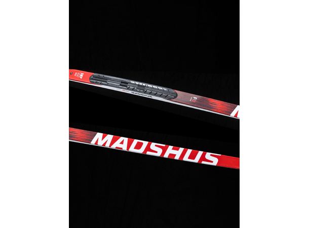 Madshus Skøyteski Redline F2 182 Toppracing skøyteski for faste snøforhol 