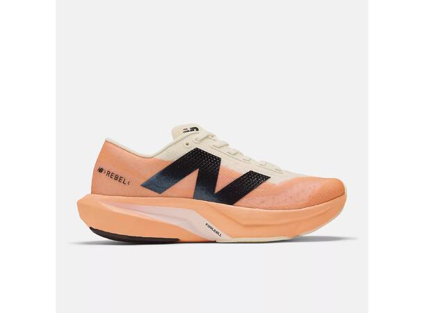 New Balance FuelCell Rebel v4 40 Lett sko til løping og hverdag - HoMa 