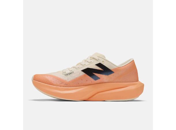 New Balance FuelCell Rebel v4 40 Lett sko til løping og hverdag - HoMa 