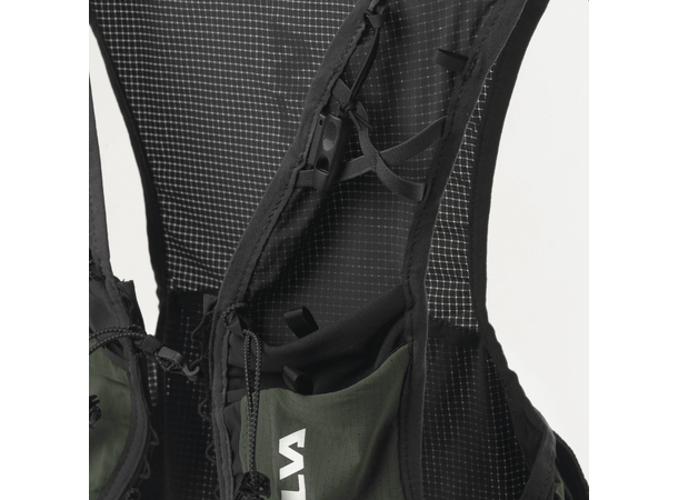 Silva Strive Fly Vest Green XS Løpevest med smarte lommer 