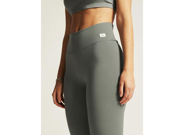 Craft W Tights 7/8 Collective XS Treningstights med tidløst design - Leaf 