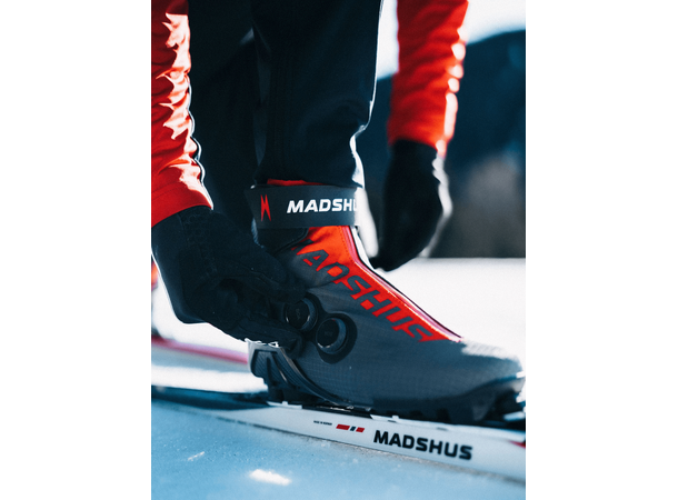 Madshus Race Pro BOA Skate 37 Perfekt skisko til den aktive 