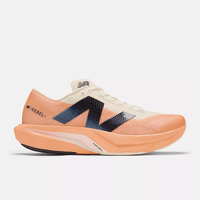 New Balance FuelCell Rebel v4 43 Lett sko til løping og hverdag Men- HoMa